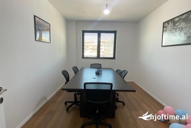 Apartment for rent in Tirana 2+1, Emty