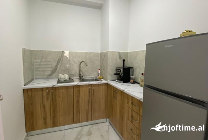 Shtepi me qera 2+1 ne Tirane - 600 Euro