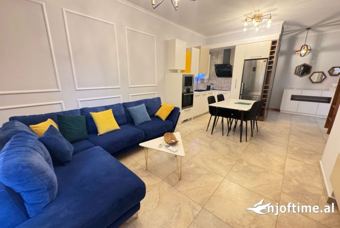 Shtepi me qera 2+1 ne Tirane - 650 Euro