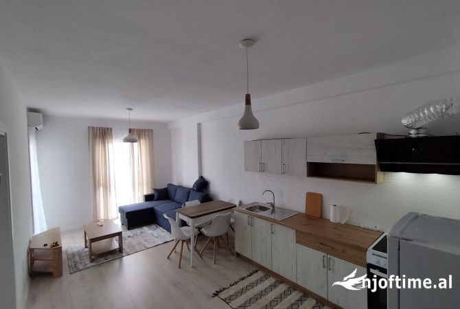 Shtepi me qera 1+1 ne Tirane - 350 Euro