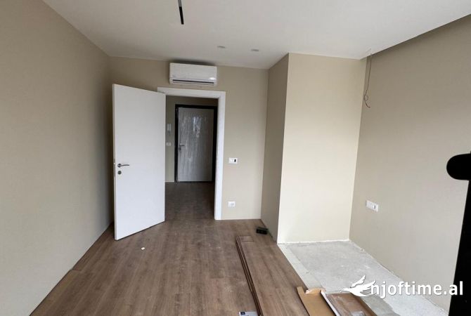 Shtepi ne shitje 1+1 ne Tirane - 125,000 Euro