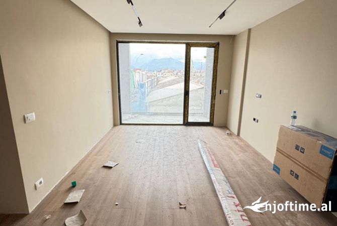 Shtepi ne shitje 1+1 ne Tirane - 125,000 Euro
