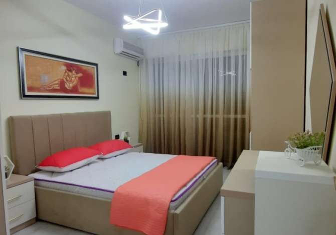 Shtepi me qera 2+1 ne Tirane - 470 Euro