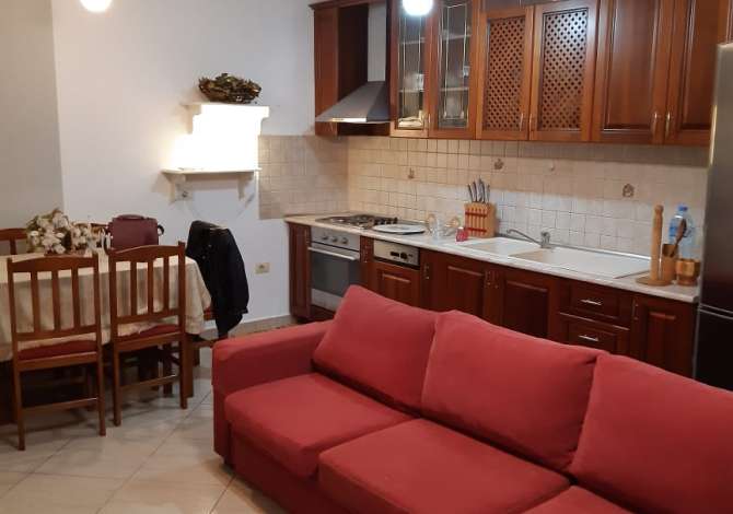 Shtepi me qera 1+1 ne Tirane - 350 Euro