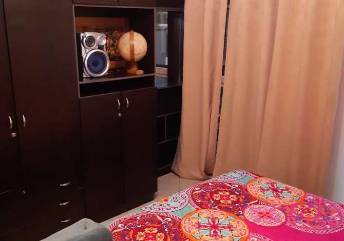 Shtepi me qera Apartament ne Tirane, 1+1, Mobilimi E mobiluar, Pagesa 350  Euro.