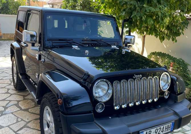 Makina ne shitje ne Tirane - 25,000 Euro