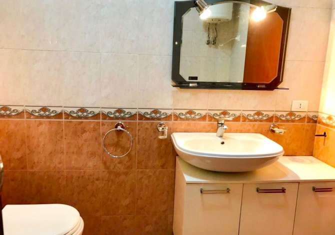 Shtepi me qera 2+1 ne Tirane - 550 Euro
