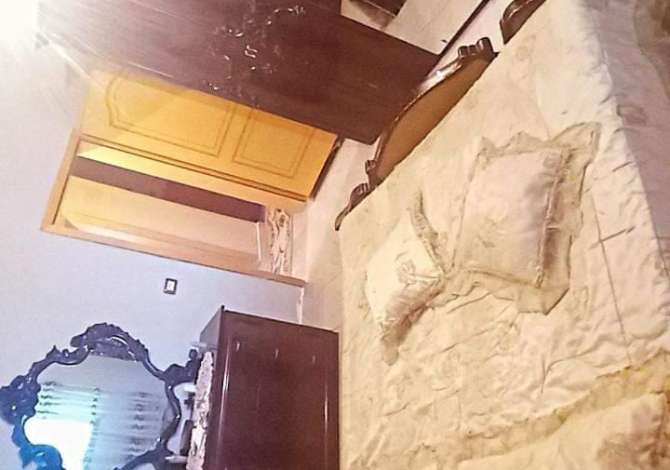 Truall ose Toke  ne Lushnje - 70,000 Euro