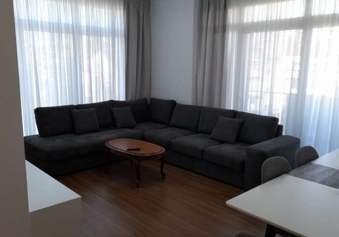 Shtepi me qera 2+1 ne Tirane - 650 Euro