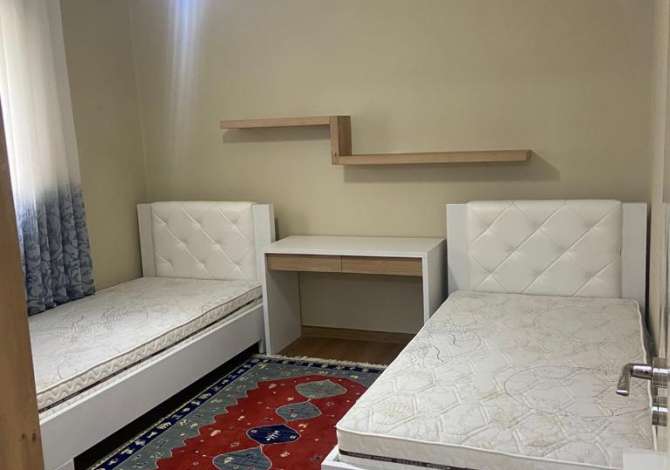 Shtepi me qera Apartament ne Tirane, 2+1, Mobilimi E mobiluar, Pagesa 550  Euro.