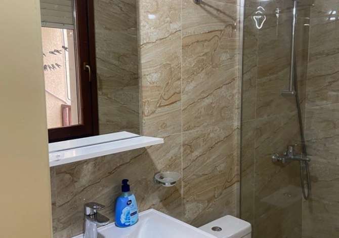 Shtepi me qera Apartament ne Tirane, 2+1, Mobilimi E mobiluar, Pagesa 550  Euro.