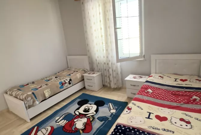 Ambiente Commerciale in Affitto 1+1 a Tirana - 700 Euro