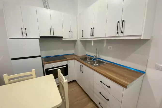 Shtepi me qera 1+1 ne Tirane - 400 Euro