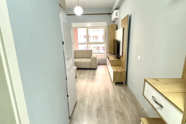 Shtepi me qera 2+1 ne Tirane - 50,000 Leke