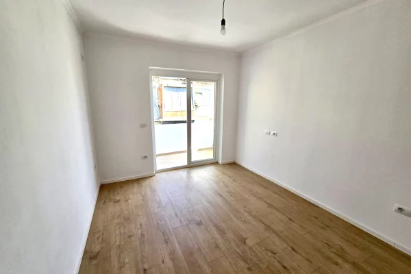 Shtepi ne shitje 2+1 ne Tirane - 128,000 Euro