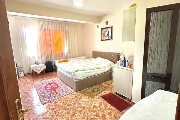Shtepi ne shitje 3+1 ne Tirane - 255,000 Euro