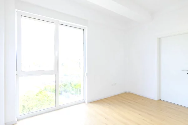 Shtepi ne shitje Vila Luksoze ne Tirane, 4+1, Mobilimi Bosh, pa mobiluar, Pagesa 400,000  Euro.