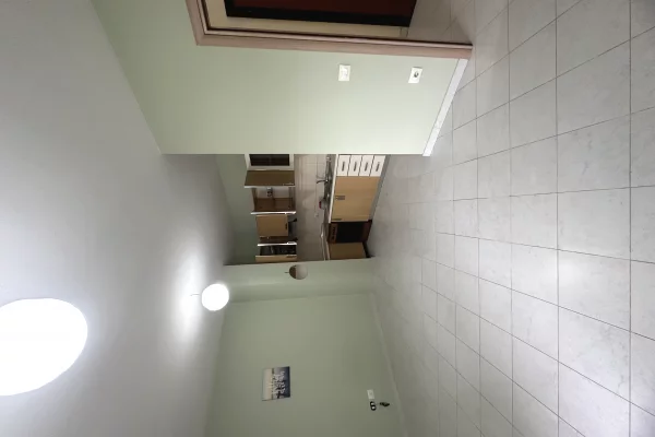 Shtepi me qera 1+1 ne Tirane - 30,000 Leke