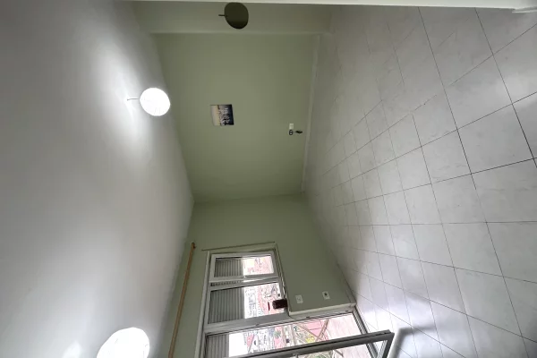 Shtepi me qera 1+1 ne Tirane - 30,000 Leke