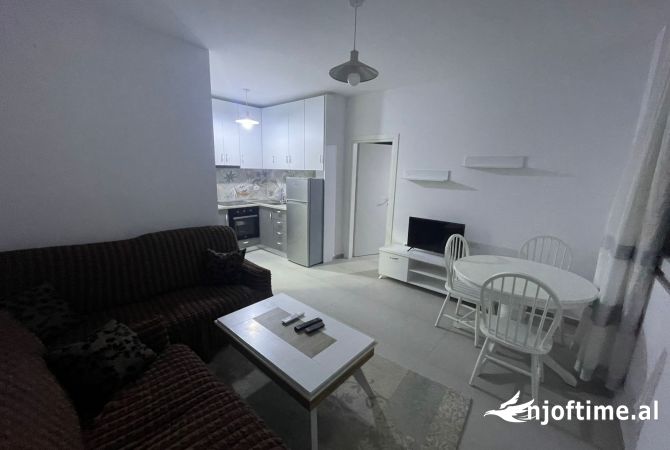 Shtepi me qera 1+1 ne Tirane - 35,000 Leke