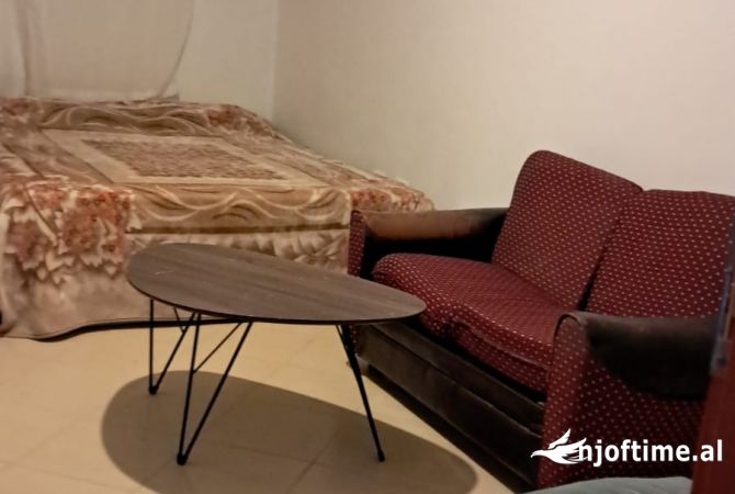 Shtepi me qera Garsoniere ne Tirane - 150 Euro