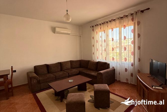 Shtepi me qera 1+1 ne Tirane - 450 Euro