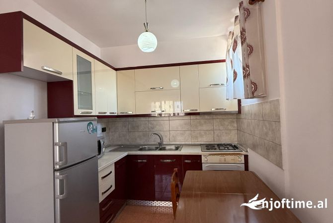 Shtepi me qera 1+1 ne Tirane - 450 Euro
