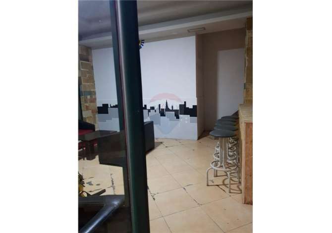 Ambient biznesi me qera 1+1 ne Tirane - 20,000 Leke