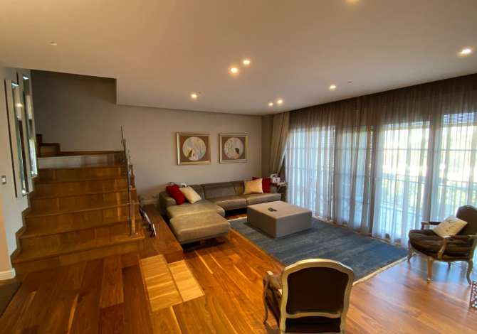 Shtepi ne shitje 4+1 ne Tirane - 770,000 Euro