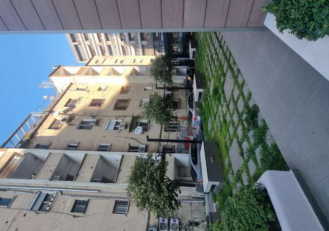 Jepet me qira dyqan/ambient biznesi prane Juridikut