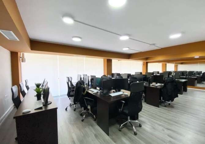 Ambient biznesi me qera 3+1 ne Tirane - 3,000 Euro