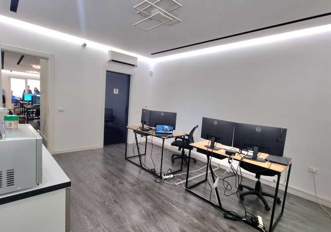Ambient biznesi me qera 3+1 ne Tirane - 1,500 Euro
