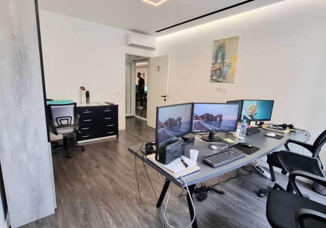 Ambient biznesi me qera 3+1 ne Tirane - 1,500 Euro