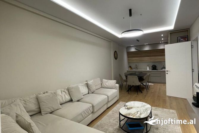Casa in vendita 2+1 a Tirana - 300,000 Euro