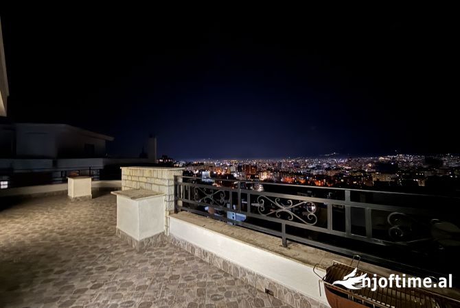 Shtepi ne shitje Apartament ne Tirane, 2+1, Mobilimi E mobiluar, Pagesa 229,000  Euro.