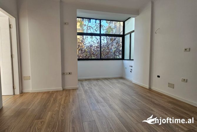 Shtepi ne shitje 1+1 ne Tirane - 112,000 Euro