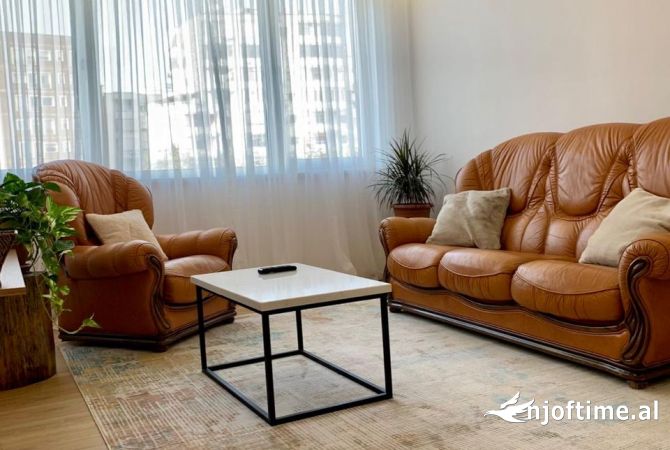 Shtepi me qera 2+1 ne Tirane - 700 Euro