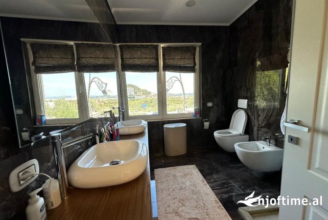 Shtepi ne shitje 3+1 ne Tirane - 750,000 Euro