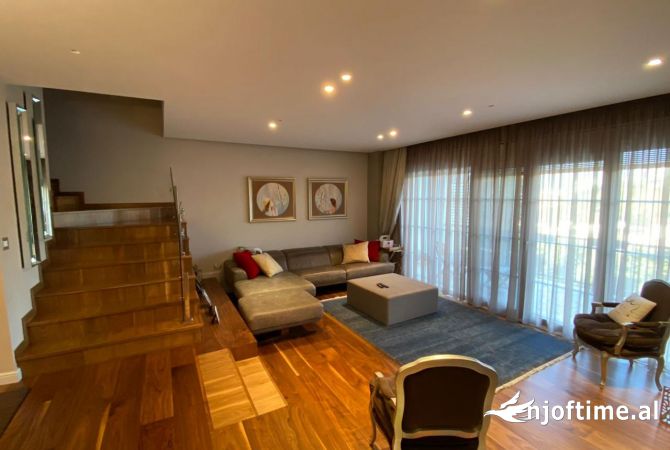 Shtepi ne shitje 3+1 ne Tirane - 750,000 Euro