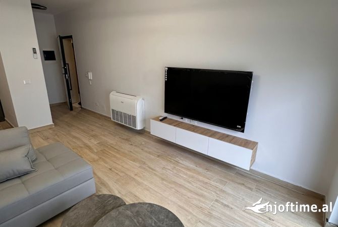 Shtepi me qera Apartament ne Tirane, 2+1, Mobilimi Bosh, pa mobiluar, Pagesa 700  Euro.