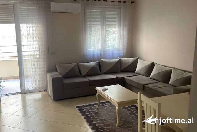 Shtepi me qera 2+1 ne Tirane - 50,000 Leke