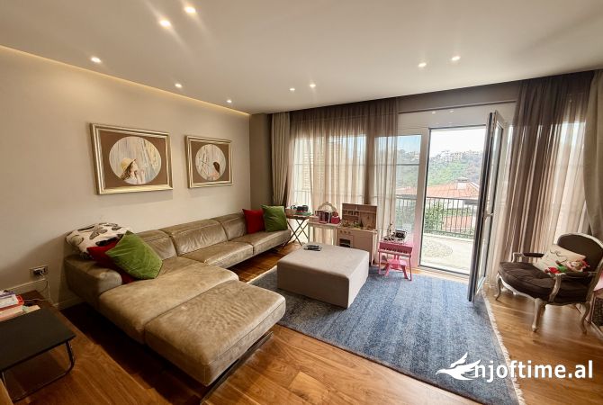 Shtepi ne shitje 3+1 ne Tirane - 750,000 Euro