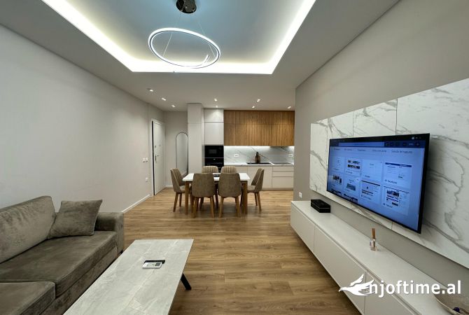 Shtepi me qera 2+1 ne Tirane - 950 Euro