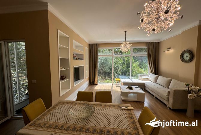 Shtepi me qera Apartament ne Tirane, 2+1, Mobilimi E mobiluar, Pagesa 850  Euro.