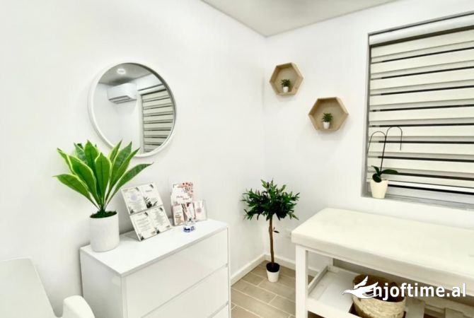 Ambient biznesi me qera 3+1 ne Tirane - 800 Euro