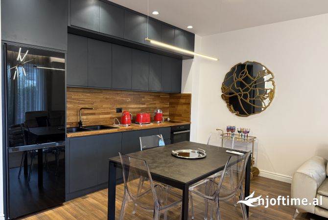 Shtepi ne shitje Apartament ne Durres, 1+1, Mobilimi E mobiluar, Pagesa 260,000  Euro.