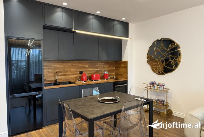 Shtepi ne shitje Apartament ne Durres, 1+1, Mobilimi E mobiluar, Pagesa 260,000  Euro.