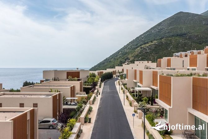 Shtepi ne shitje 3+1 ne Vlore - 1,300,000 Euro