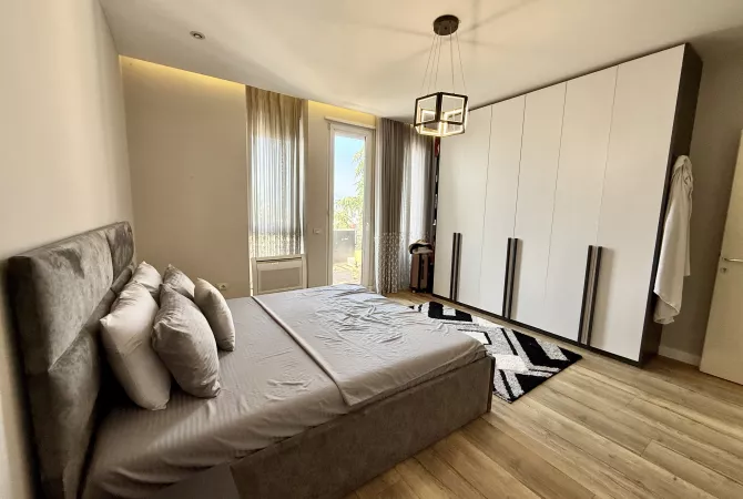 Shtepi ne shitje Apartament ne Tirane, 2+1, Mobilimi E mobiluar, Pagesa 285,000  Euro.