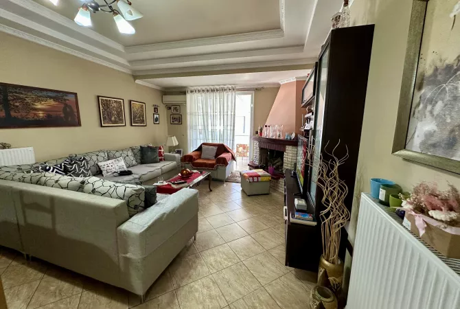 Shtepi ne shitje 3+1 ne Tirane - 180,000 Euro